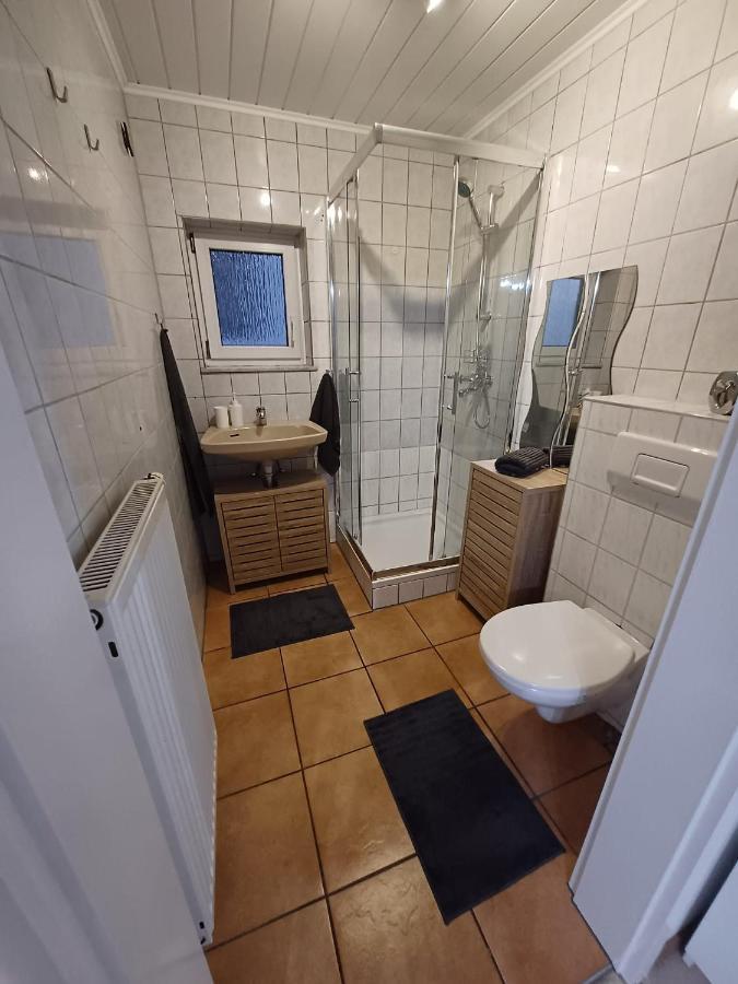 Ferienwohnung Neli Am Rhein Rheinbrohl Bagian luar foto