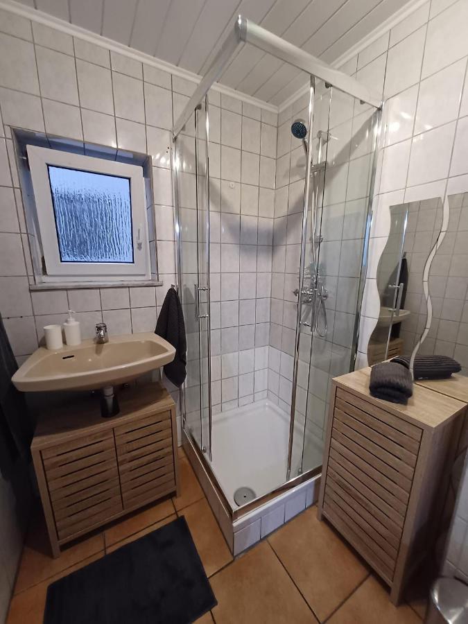 Ferienwohnung Neli Am Rhein Rheinbrohl Bagian luar foto