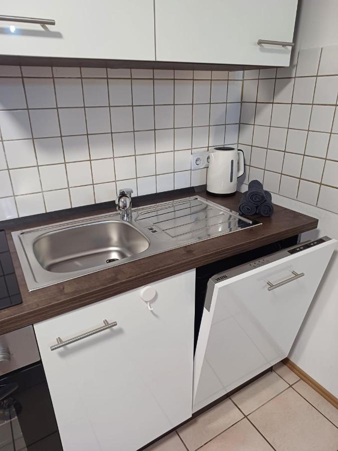 Ferienwohnung Neli Am Rhein Rheinbrohl Bagian luar foto