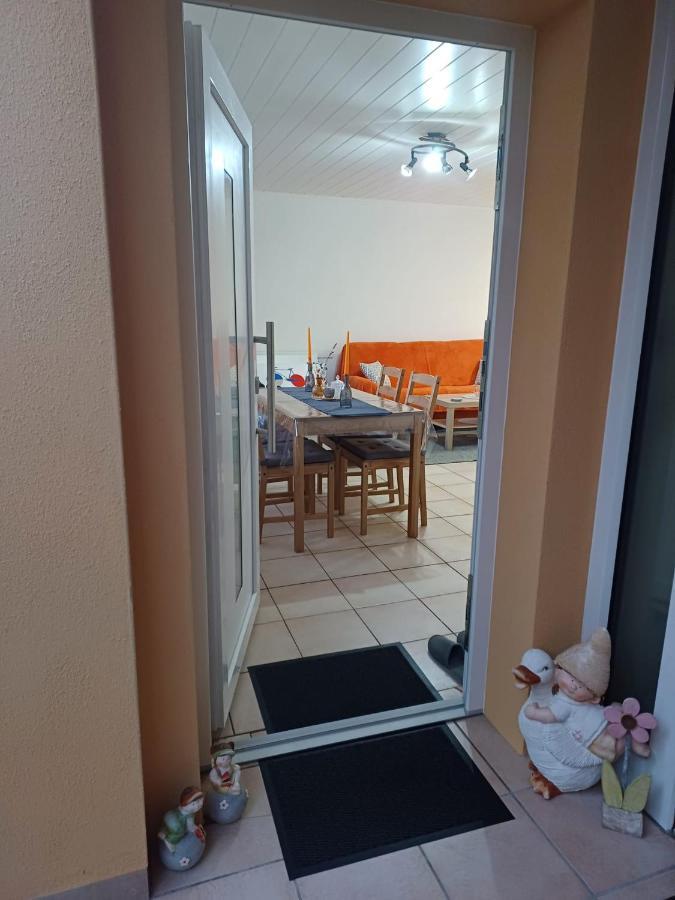 Ferienwohnung Neli Am Rhein Rheinbrohl Bagian luar foto