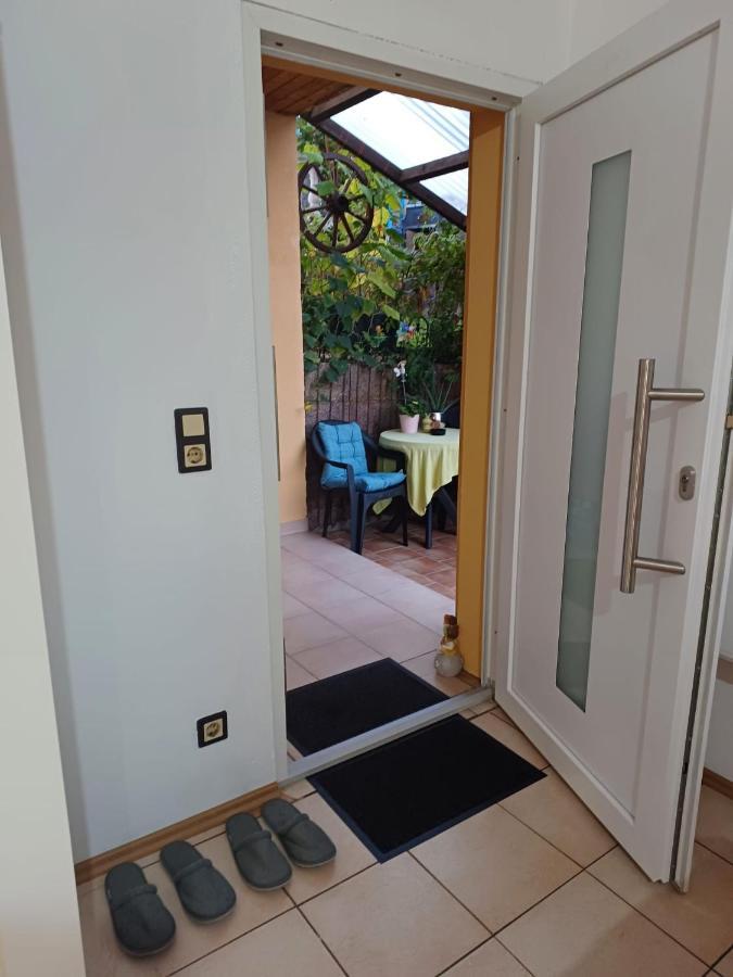 Ferienwohnung Neli Am Rhein Rheinbrohl Bagian luar foto
